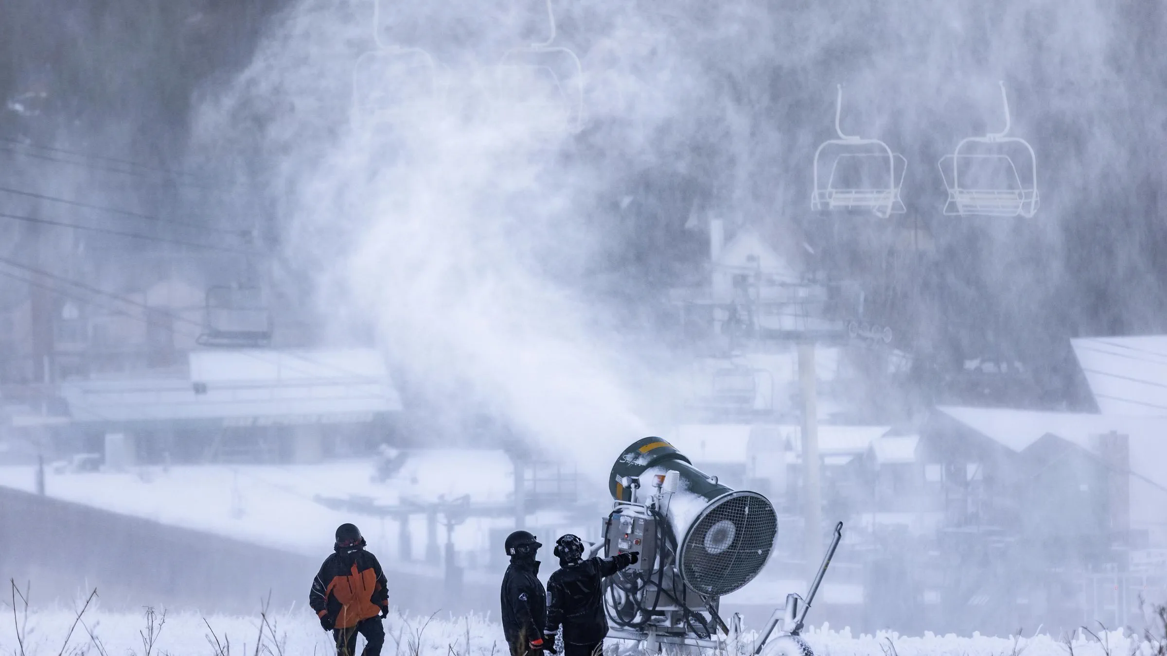 2021-11-22_BBMR_JM_SnowMaking_Day1_-18.jpg